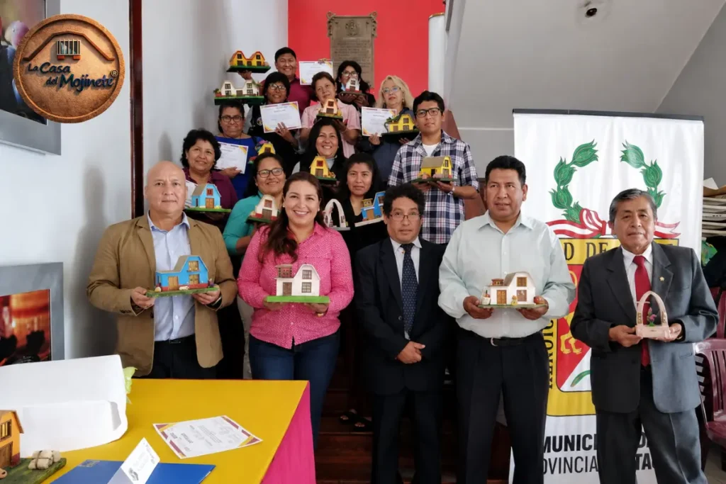 “Colectivo Patrimonial del Techo de Mojinete” cultores artesania arquitectonica tacna 2022