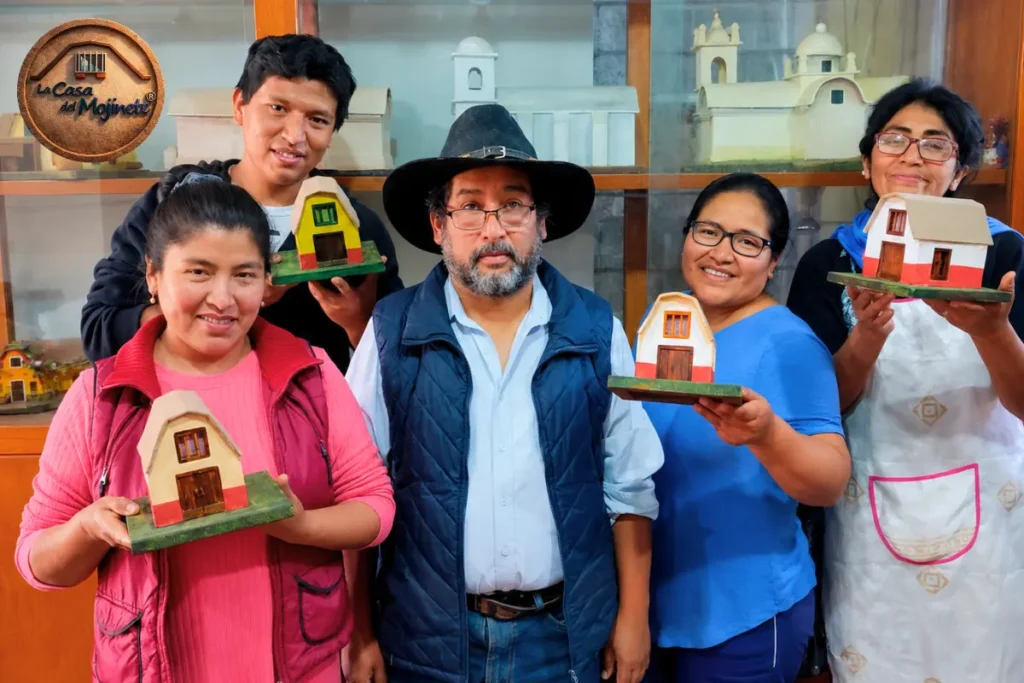 “Colectivo Patrimonial del Techo de Mojinete” cultores techo mojinete tacna 2022