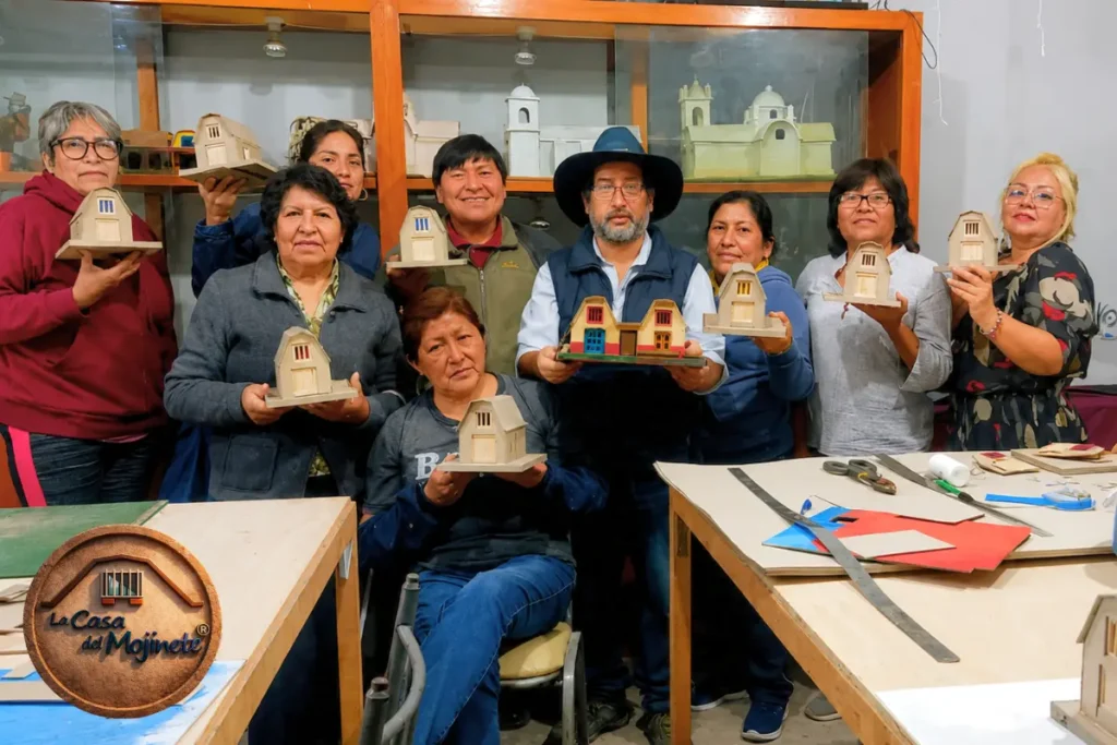 “Colectivo Patrimonial del Techo de Mojinete” taller cultores techo mojinete tacna 2022